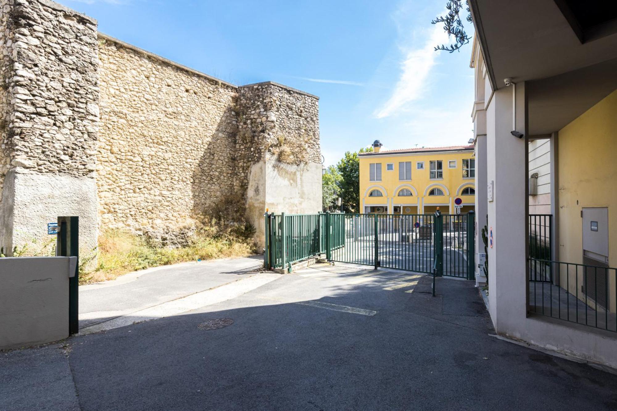 Ferienwohnung 2 Bdrs & Parking In The Old Town ! Nizza Exterior foto