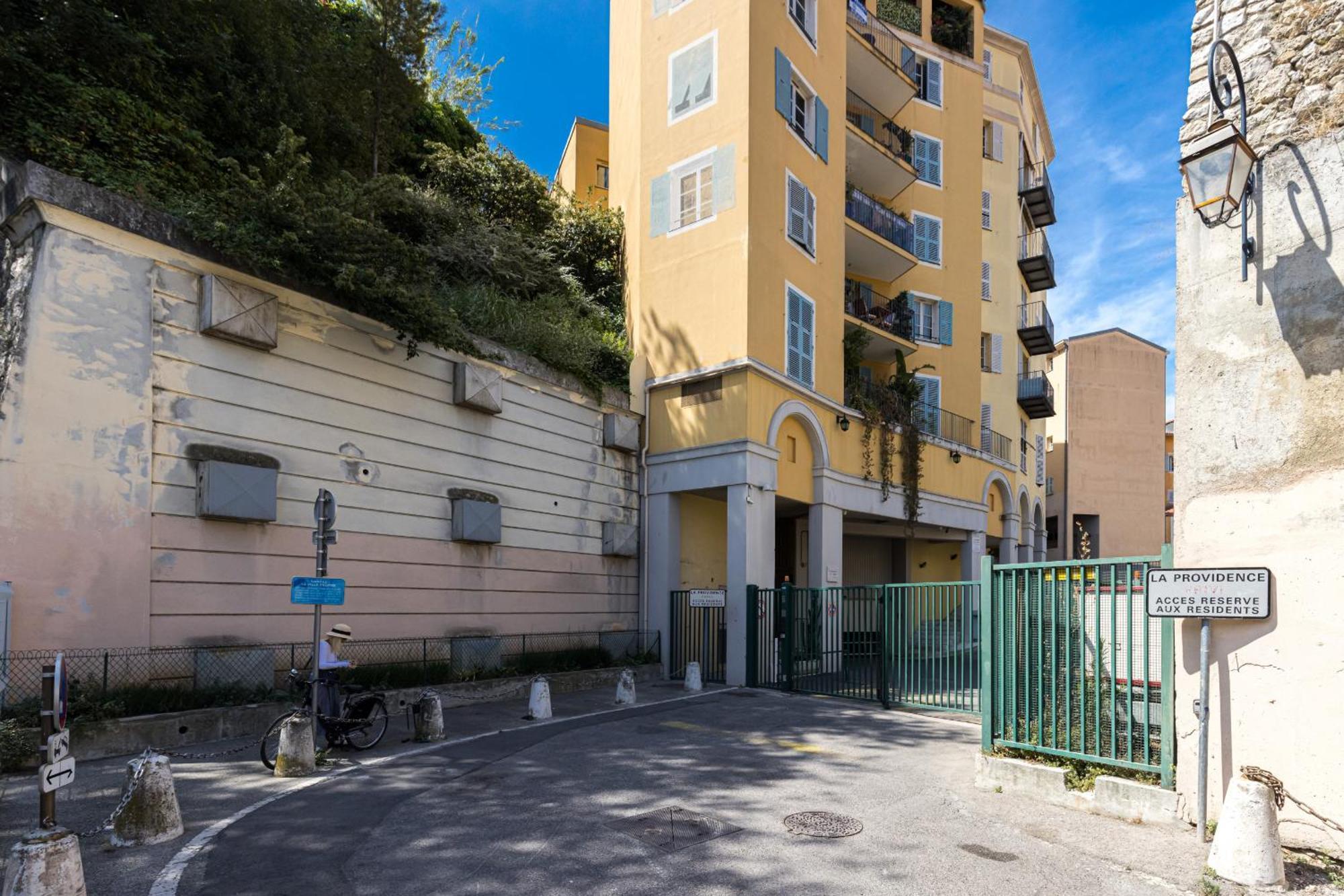 Ferienwohnung 2 Bdrs & Parking In The Old Town ! Nizza Exterior foto